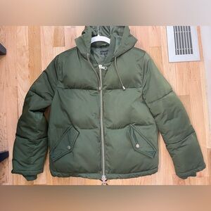 Topshop size US size 4, women’s puffer coat.